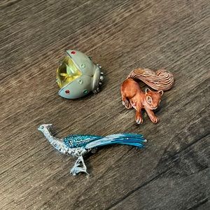 Wildlife Brooch Lot